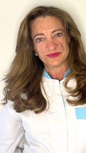 ENRIQUETA FERNÁNDEZ-MONTESINOS